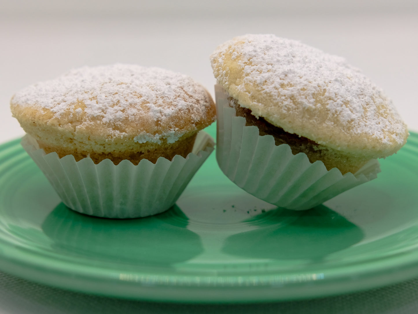 Panetela (Guava-Filled)